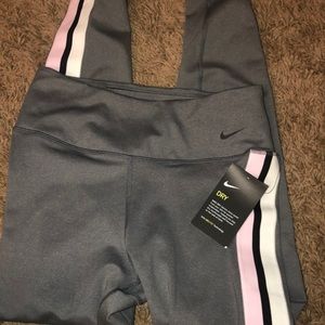 Nike sri-fit leggings
